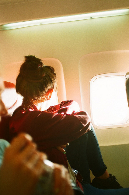 Девушка в самолёте