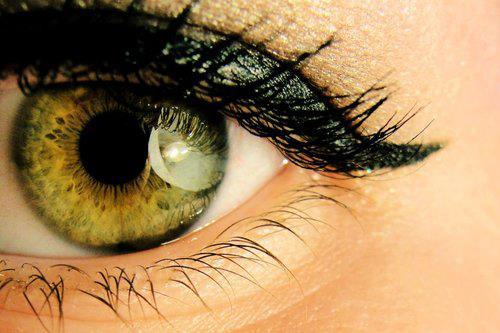 красивое фото зеленого глаза