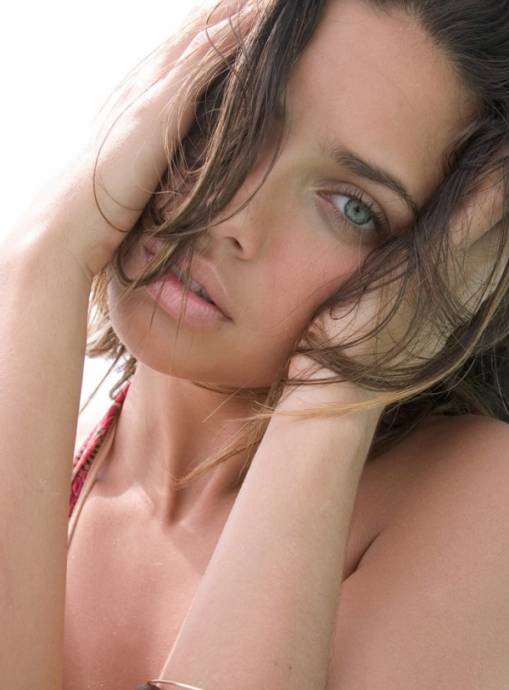 Красивая Adriana Lima