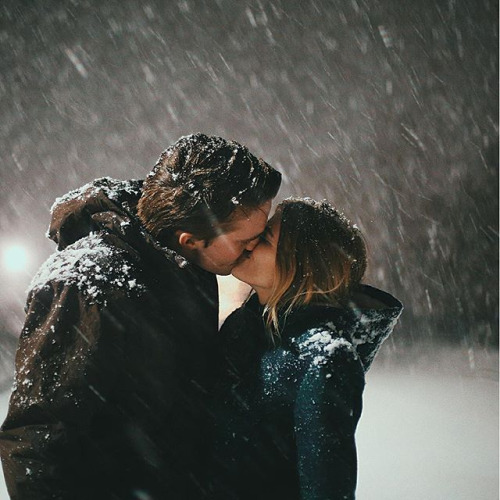 Поцелуй под снегом