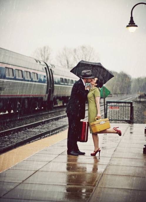 Ретро-LOVE: поцелуй на перроне вокзала